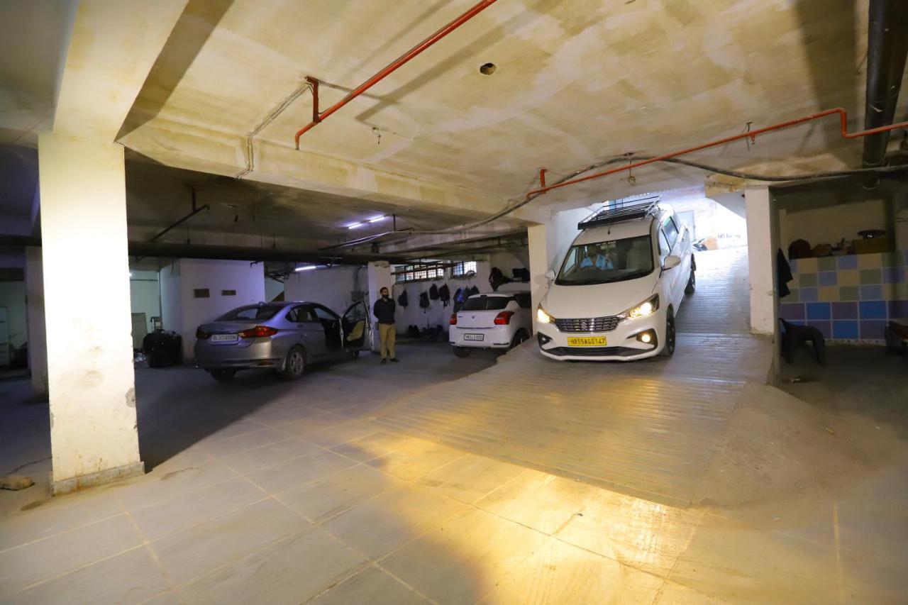 Hotel Stanley By Foxi Group- Near Delhi International Airport Neu-Delhi Exterior foto